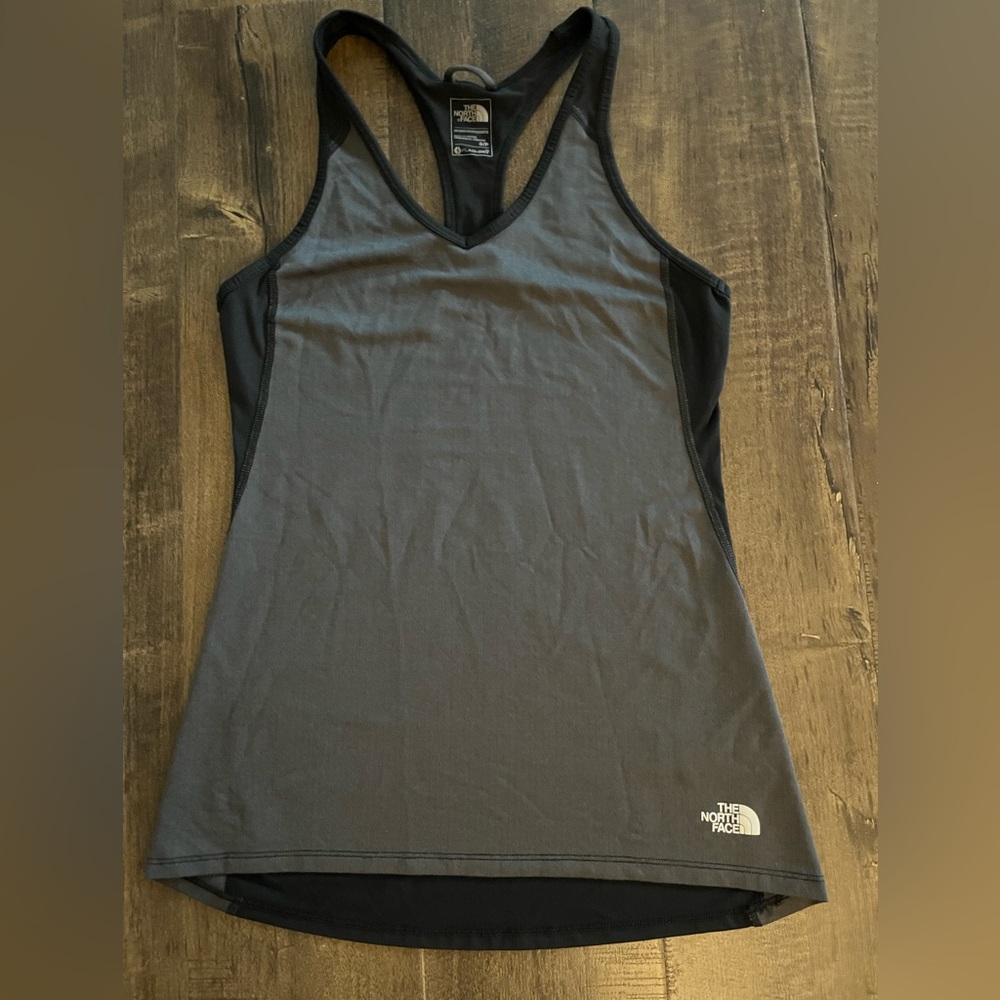 Women’s North Face workout tank - heringbone print, Flashdry to wick sweat